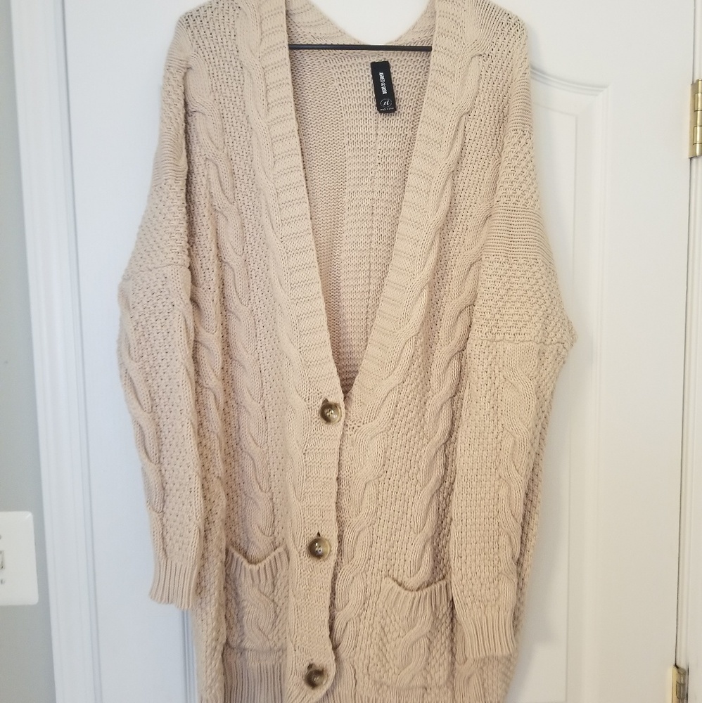 EUC AGNES & DORA XL CREAM BOYFRIEND CARDIGAN